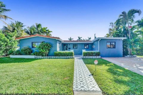 Villa ou maison à vendre à Hallandale Beach, Floride: 5 chambres, 199.46 m2 № 1863142 - photo 7