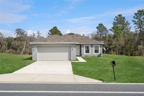 House in Ocala, Florida 3 bedrooms, 133.69 sq.m. № 2142809