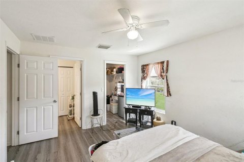 House in Ocala, Florida 3 bedrooms, 133.69 sq.m. № 2142809 - photo 9