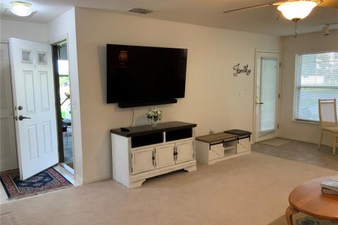 Condo in Lake Wales, Florida, 2 bedrooms  № 1843230 - photo 8