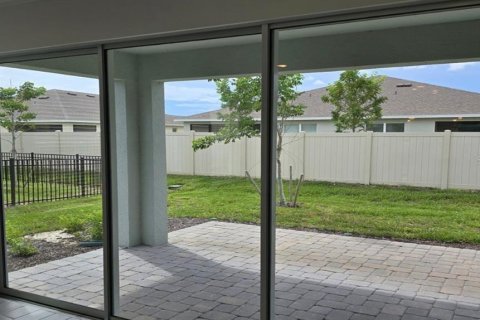 House in Port Charlotte, Florida 2 bedrooms, 140.75 sq.m. № 1911387 - photo 11