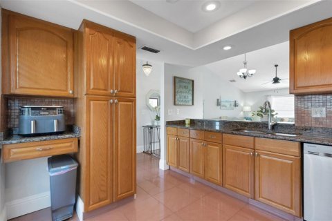 House in Oldsmar, Florida 2 bedrooms, 120.4 sq.m. № 1899040 - photo 17