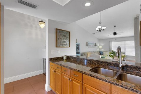 House in Oldsmar, Florida 2 bedrooms, 120.4 sq.m. № 1899040 - photo 18