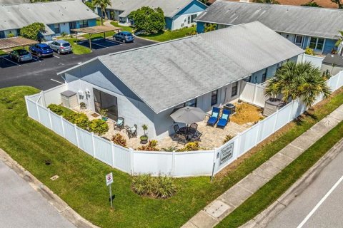 House in Oldsmar, Florida 2 bedrooms, 120.4 sq.m. № 1899040 - photo 2