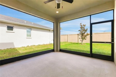 Villa ou maison à vendre à Wesley Chapel, Floride: 4 chambres, 221.01 m2 № 2423728 - photo 17