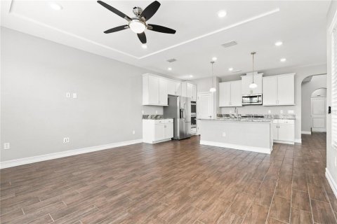 Villa ou maison à vendre à Wesley Chapel, Floride: 4 chambres, 221.01 m2 № 2423728 - photo 4