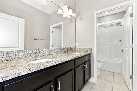Villa ou maison à vendre à Wesley Chapel, Floride: 4 chambres, 221.01 m2 № 2423728 - photo 30