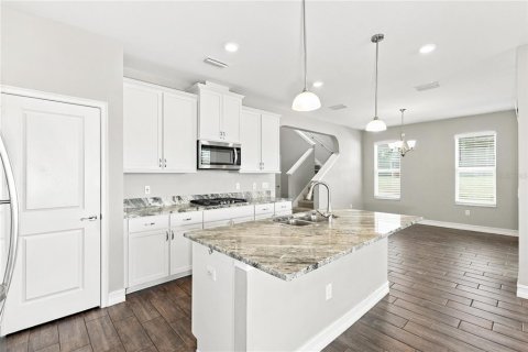Villa ou maison à vendre à Wesley Chapel, Floride: 4 chambres, 221.01 m2 № 2423728 - photo 16
