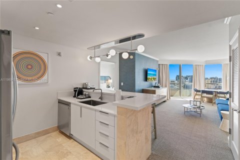 Condominio en venta en Miami Beach, Florida, 1 dormitorio, 93.09 m2 № 2154831 - foto 23