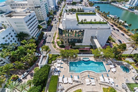 Condominio en venta en Miami Beach, Florida, 1 dormitorio, 93.09 m2 № 2154831 - foto 7