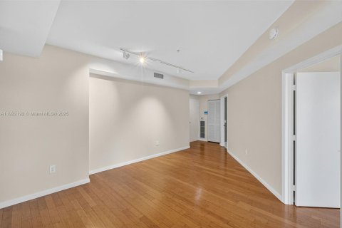 Купить кондоминиум в Майами-Бич, Флорида 3 спальни, 135.64м2, № 1976115 - фото 19