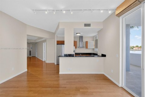 Купить кондоминиум в Майами-Бич, Флорида 3 спальни, 135.64м2, № 1976115 - фото 18