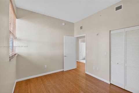 Купить кондоминиум в Майами-Бич, Флорида 3 спальни, 135.64м2, № 1976115 - фото 29