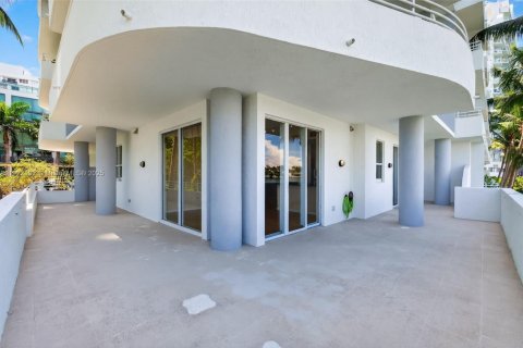 Купить кондоминиум в Майами-Бич, Флорида 3 спальни, 135.64м2, № 1976115 - фото 7