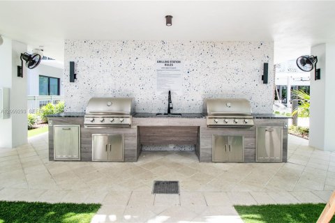Apartment in Miami, Florida 1 bedroom № 2395473 - photo 18