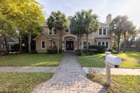 Villa ou maison à vendre à Niceville, Floride: 4 chambres, 345.32 m2 № 559850 - photo 1
