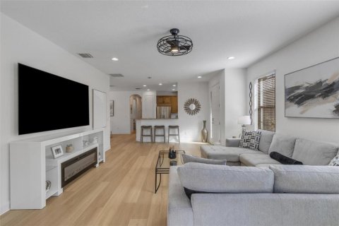 Villa ou maison à vendre à Tampa, Floride: 2 chambres, 155.89 m2 № 2391094 - photo 5