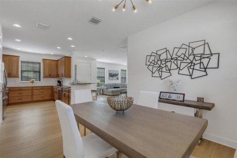 Villa ou maison à vendre à Tampa, Floride: 2 chambres, 155.89 m2 № 2391094 - photo 13