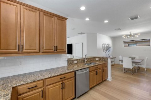 Villa ou maison à vendre à Tampa, Floride: 2 chambres, 155.89 m2 № 2391094 - photo 12