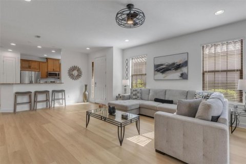 Villa ou maison à vendre à Tampa, Floride: 2 chambres, 155.89 m2 № 2391094 - photo 3