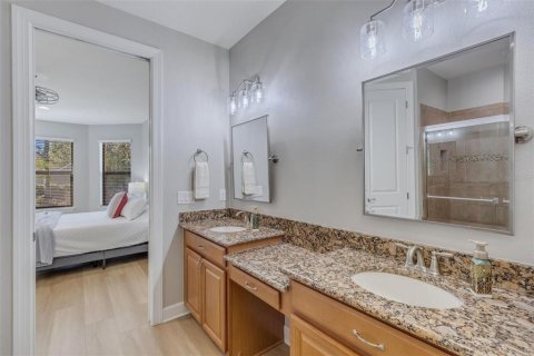 Villa ou maison à vendre à Tampa, Floride: 2 chambres, 155.89 m2 № 2391094 - photo 20