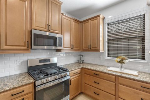 Villa ou maison à vendre à Tampa, Floride: 2 chambres, 155.89 m2 № 2391094 - photo 7