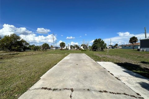 Terreno en venta en Englewood, Florida № 444579 - foto 5