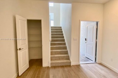 Townhouse in Homestead, Florida 3 bedrooms, 151.24 sq.m. № 1731649 - photo 6