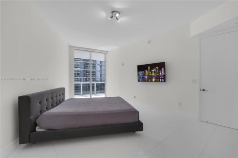 Condominio en alquiler en Sunny Isles Beach, Florida, 3 dormitorios, 193.61 m2 № 1895850 - foto 23