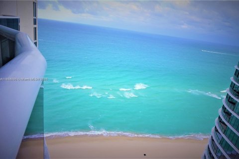 Copropriété à louer à Sunny Isles Beach, Floride: 2 chambres, 193.61 m2 № 1895850 - photo 3