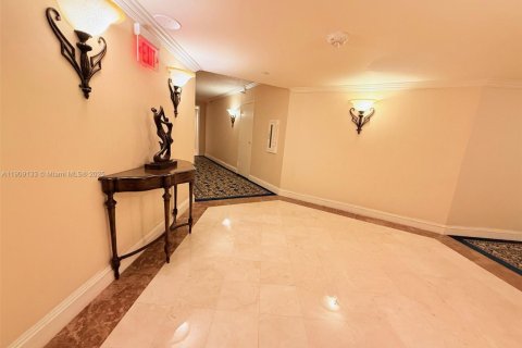 Снять в аренду кондоминиум в Авентура, Флорида 2 спальни, 109.72м2, № 1967434 - фото 11