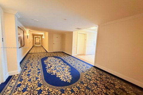 Снять в аренду кондоминиум в Авентура, Флорида 2 спальни, 109.72м2, № 1967434 - фото 9