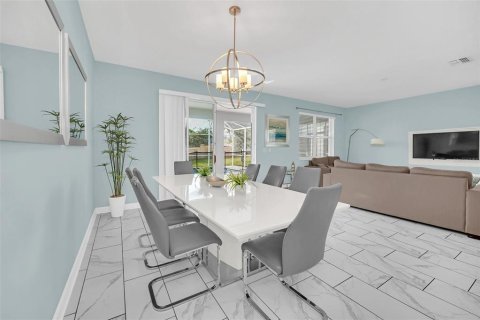 Villa ou maison à vendre à Davenport, Floride: 8 chambres, 363.15 m2 № 2345352 - photo 11