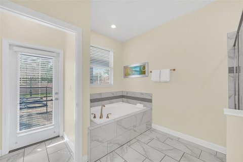 Villa ou maison à vendre à Davenport, Floride: 8 chambres, 363.15 m2 № 2345352 - photo 24