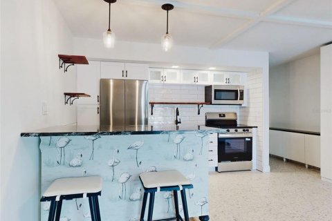 Condo in New Smyrna Beach, Florida, 1 bedroom  № 2221515 - photo 28