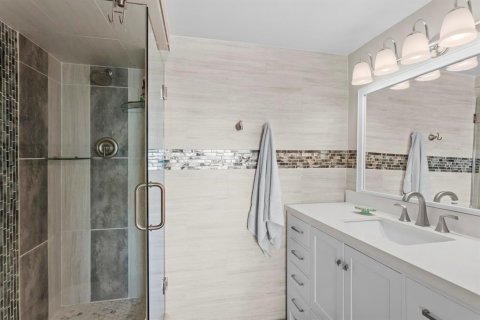 Condominio en venta en Saint Petersburg, Florida, 2 dormitorios, 98.48 m2 № 2225885 - foto 13