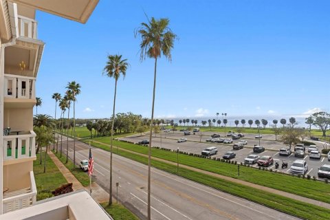 Condominio en venta en Saint Petersburg, Florida, 2 dormitorios, 98.48 m2 № 2225885 - foto 20