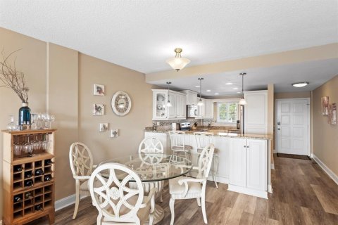 Condominio en venta en Saint Petersburg, Florida, 2 dormitorios, 98.48 m2 № 2225885 - foto 5