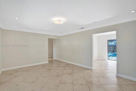 Casa en venta en Plantation, Florida, 4 dormitorios, 176.14 m2 № 1982903 - foto 9