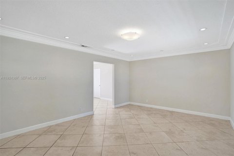 Casa en venta en Plantation, Florida, 4 dormitorios, 176.14 m2 № 1982903 - foto 8