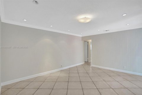 Casa en venta en Plantation, Florida, 4 dormitorios, 176.14 m2 № 1982903 - foto 30