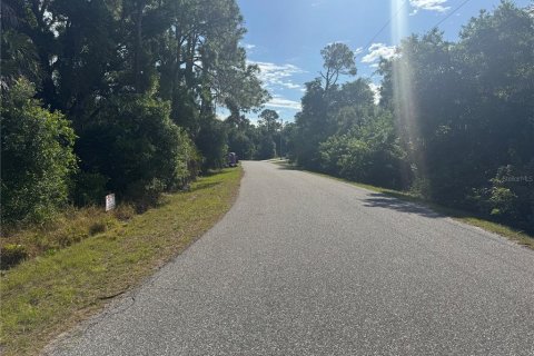 Terreno en venta en North Port, Florida № 2159424 - foto 3