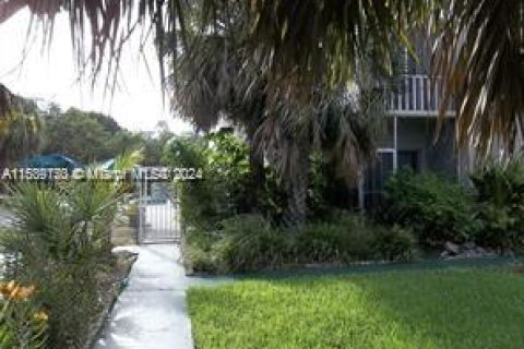 Copropriété à vendre à Hallandale Beach, Floride: 2 chambres, 96.62 m2 № 1978080 - photo 6