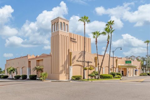 Villa ou maison à vendre à Venice, Floride: 2 chambres, 180.32 m2 № 2418314 - photo 23
