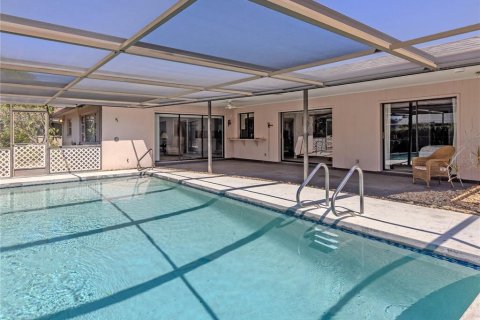 Villa ou maison à vendre à Venice, Floride: 2 chambres, 180.32 m2 № 2418314 - photo 15