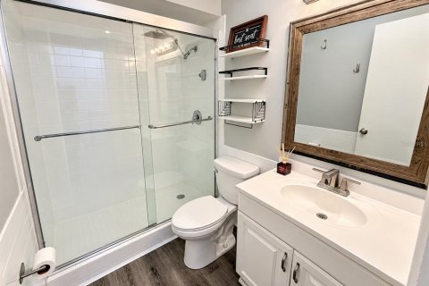 Condo in Pinellas Park, Florida, 2 bedrooms  № 2394436 - photo 14