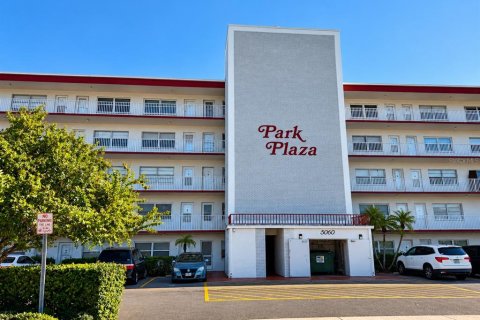 Condo in Pinellas Park, Florida, 2 bedrooms № 2394436