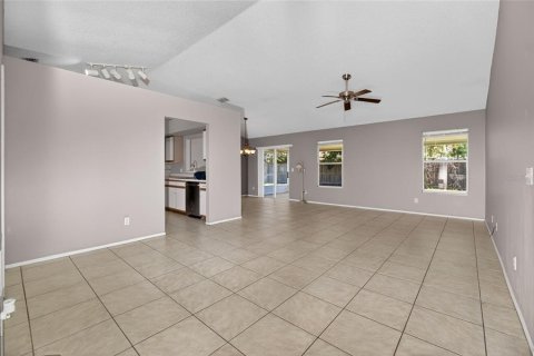 Villa ou maison à louer à Orlando, Floride: 3 chambres, 118.91 m2 № 2124705 - photo 15