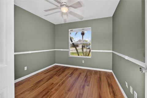 Villa ou maison à louer à Orlando, Floride: 3 chambres, 118.91 m2 № 2124705 - photo 5