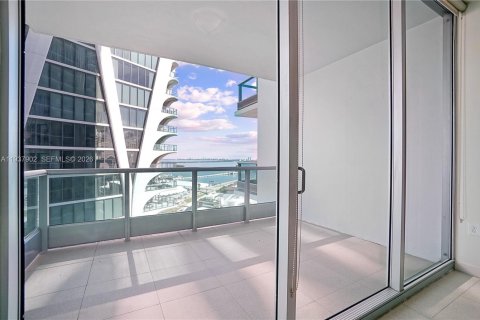 Купить кондоминиум в Майами, Флорида 1 спальня, 95.78м2, № 2091088 - фото 17